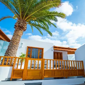 Luxury Anjomacar Villa